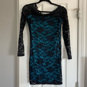 Off shoulder lace dress